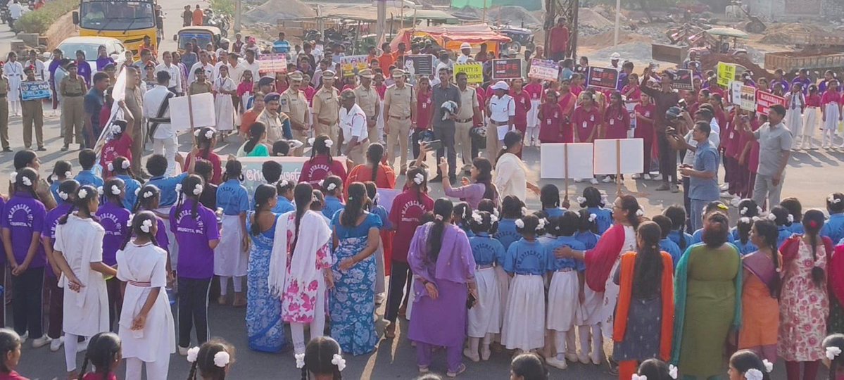 SHO Millscolony tweet media