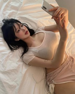 ah_5959's tweet photo. 넷플 추천해죠ㅜㅜㅜㅜㅜㅜ #같이 #누워서 #넷플 #Netflix #추천 https://t.co/KSh3ZQBdsv