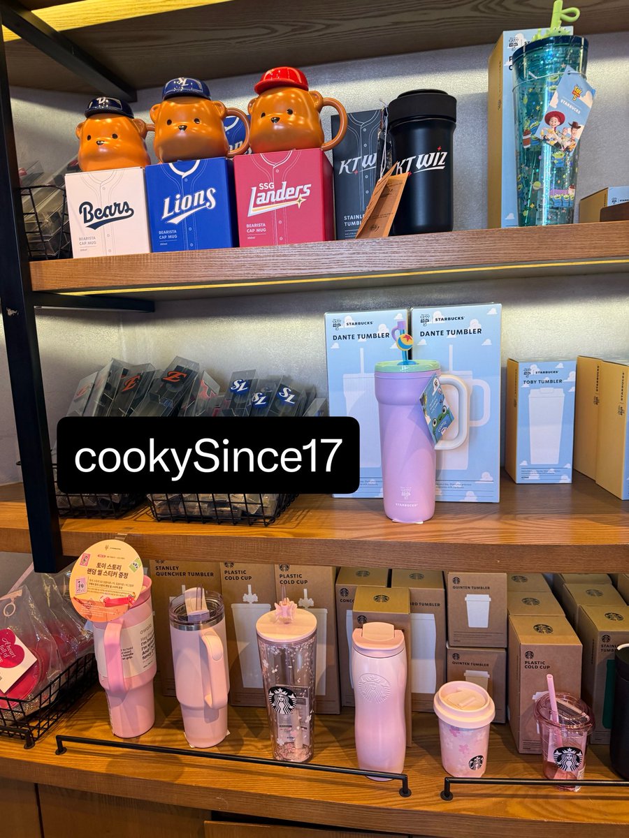 CookySince17🐰💜 tweet media