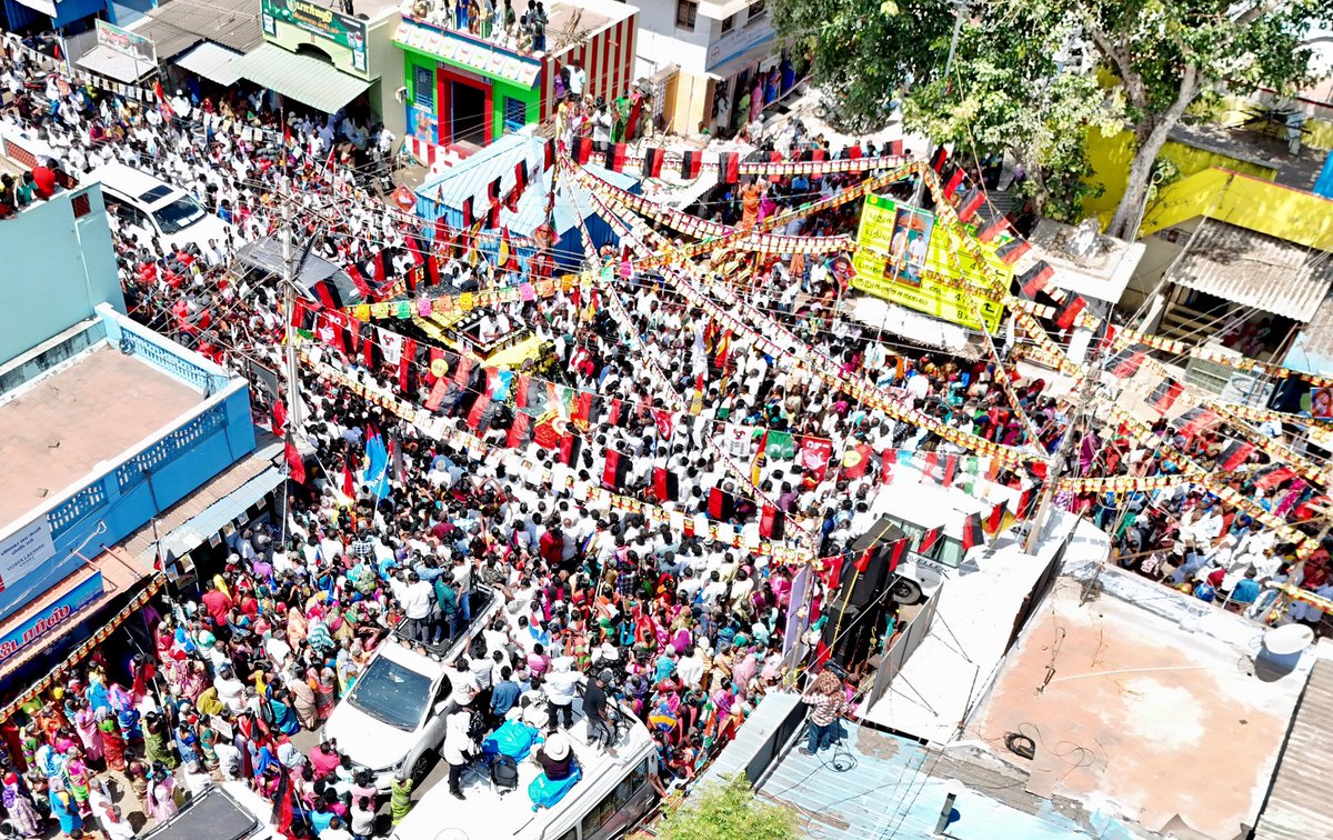 Udhaystalin's tweet photo. தூத்துக்குடி மாவட்டம் ஓட்டப்பிடாரம் சட்டமன்றத் தொகுதியில் தி.மு.கழகம் சார்பில் போட்டியிடும் அன்புச் சகோதரர்  @PmRamajeyam  அவர்களுக்கு இன்று காலை உதயசூரியன் சின்னத்தில் பிரச்சாரம் மேற்கொண்டோம். 

இளைஞர் அணியின் நிர்வாகியாக இருக்கும்போதே ஓட்டப்பிடாரம் சட்டமன்றத் தொகுதியின் வளர்ச்சிகாக அவர் செலுத்தி வந்த ஆர்வத்தை வாக்காளர்களிடம் சொல்லி ,  5 ஆண்டு கால கழக அரசின் சாதனைகளையும்- கழகத் தலைவர் @mkstalin அவர்கள் வெளியிட்ட #SuperStar தேர்தல் அறிக்கையின் சிறப்பம்சங்களையும் எடுத்துரைத்து உரையாற்றினோம்.  

 மதநல்லிணக்க மண்ணான தமிழ்நாட்டில் #திராவிடமாடல் 2.0 ஆட்சி அமைய அயராது உழைப்போம்! 

#DMK4TN #VoteForDMK #ஸ்டாலின்_தொடரட்டும்‌ #தமிழ்நாடு_வெல்லட்டும்