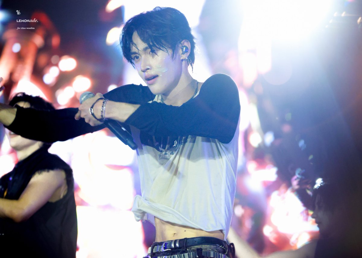 𝐋𝐄𝐌𝐎𝐍𝐚𝐝𝐞 tweet media