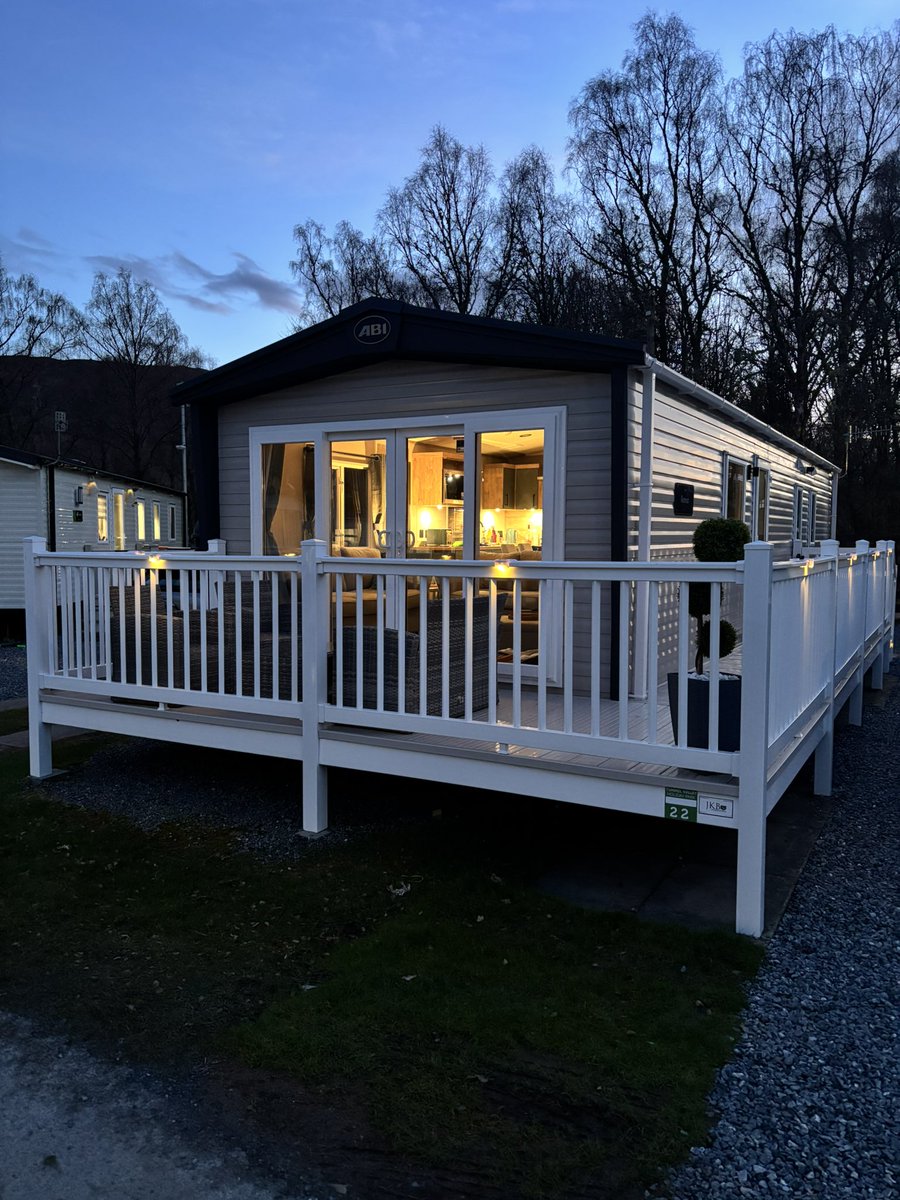 dryden_andy's tweet photo. ✨ Last-Minute Availability – Gold Premium Caravan ✨

Enjoy a relaxing escape in our Gold Premium Caravan set in the beautiful Perthshire Highlands 🌄

📅 Available: 4 nights from Monday 20th April🏡 Stylish, comfortable, and fully equipped🌿 Surrounded by stunning scenery https://t.co/4OGnrqt1e3