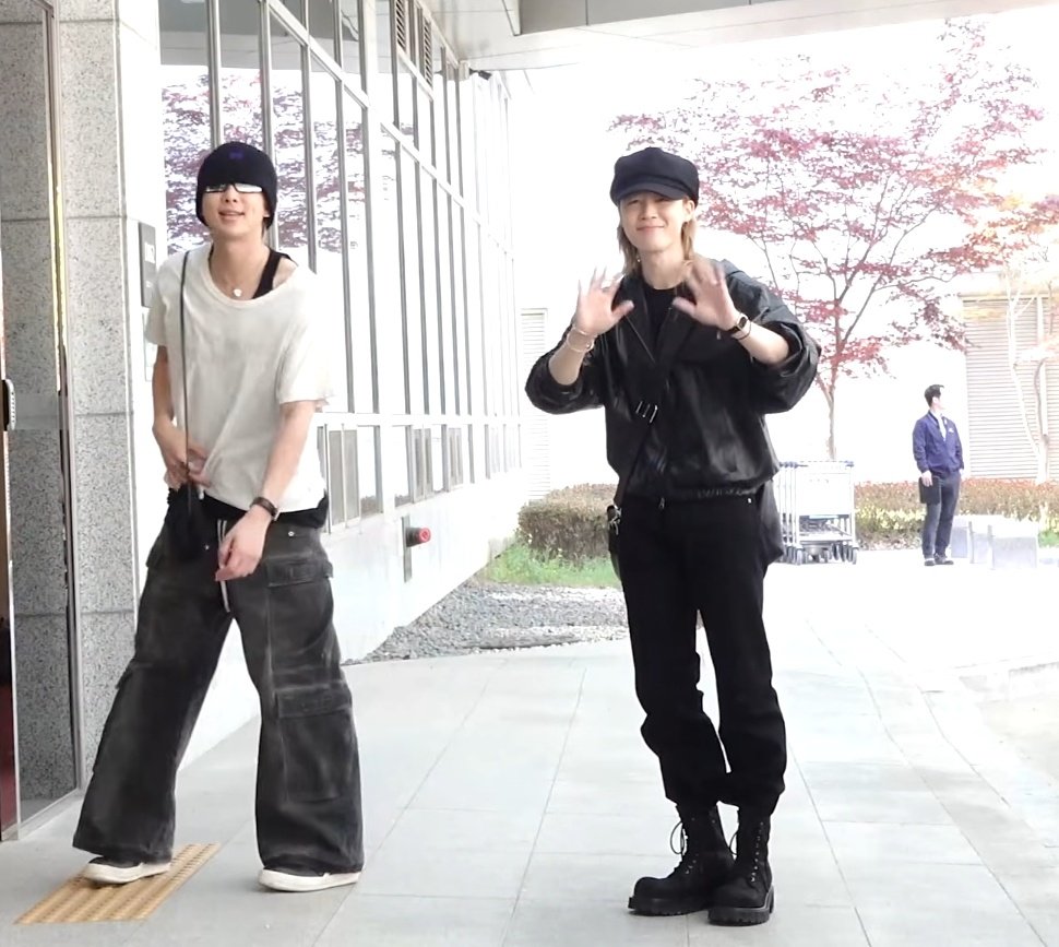 はぅーお洒落😚💛
このｷｬｽｹｯﾄずーっとかぶってるの...
日本来るときはこれって決めてたかな
札幌以来だもんね🥹