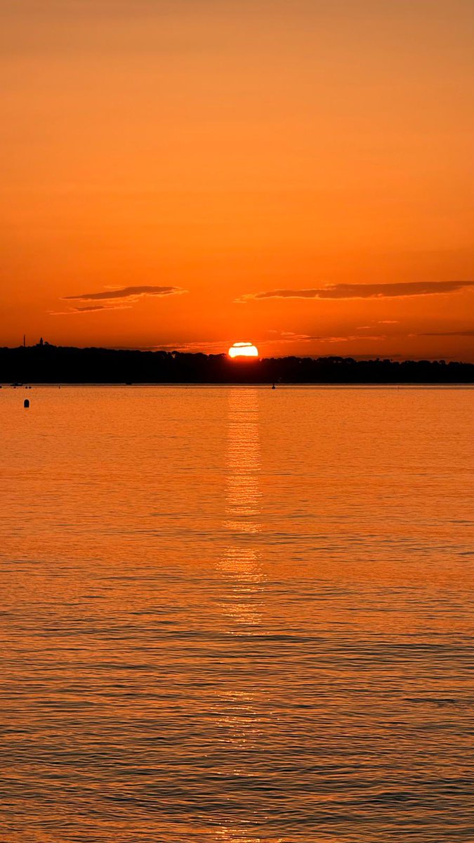 ReneTombarel's tweet image. Le lever du soleil ce matin au mouré rouge #cannes #CotedAzurFrance merci Anne Marie Jeminet-Ressort
