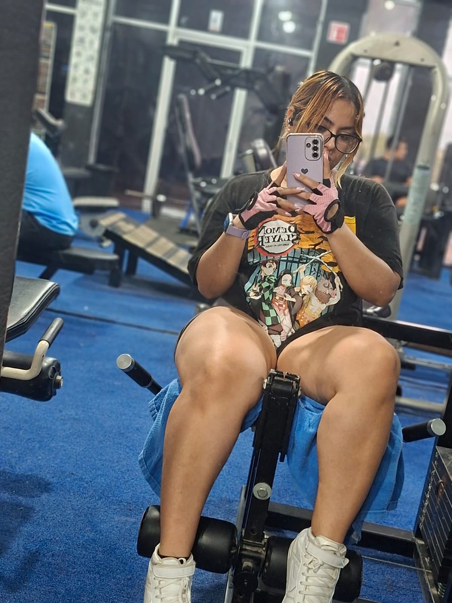 WendyMoreno06's tweet image. Bonita noche y noche hermosa y 💕 😘 ♥️ 😘 

#gym 
#culonasincreíbles