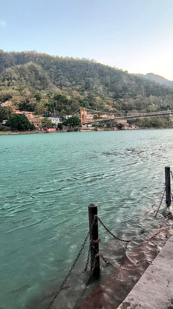 SaumyaPal5's tweet image. Soaking in these tranquil moments by the water! 🏞️   #NatureLover #TravelDiaries