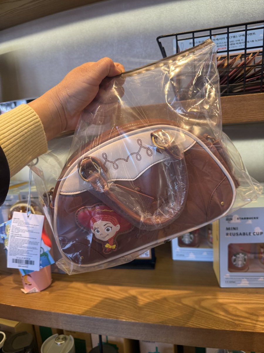 CookySince17🐰💜 tweet media