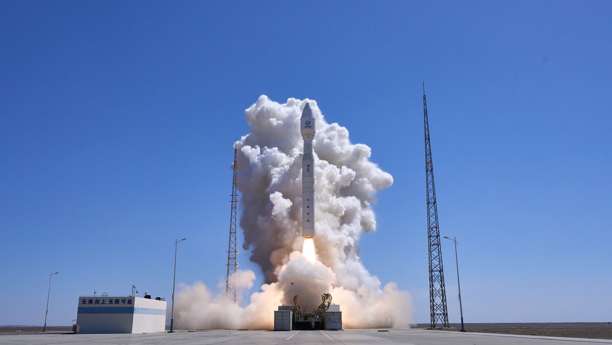 JilinChina's tweet image. Proud moment! 🚀 China has launched the Jixing Gaofen-07 #satellite series, marking a new leap in domestic #RemoteSensing capabilities.

From overseas projects to renewable energy, these satellites will unlock deeper applications across key financial scenarios. #MadeInJilin