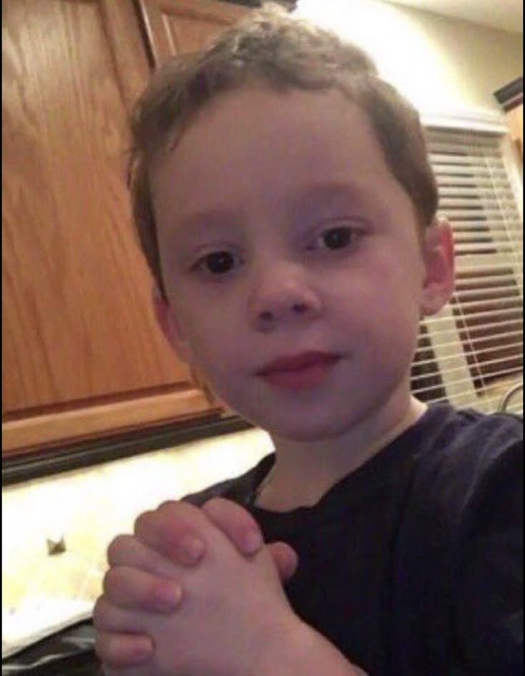 `°มูแจ้มเม๊วε.° tweet media