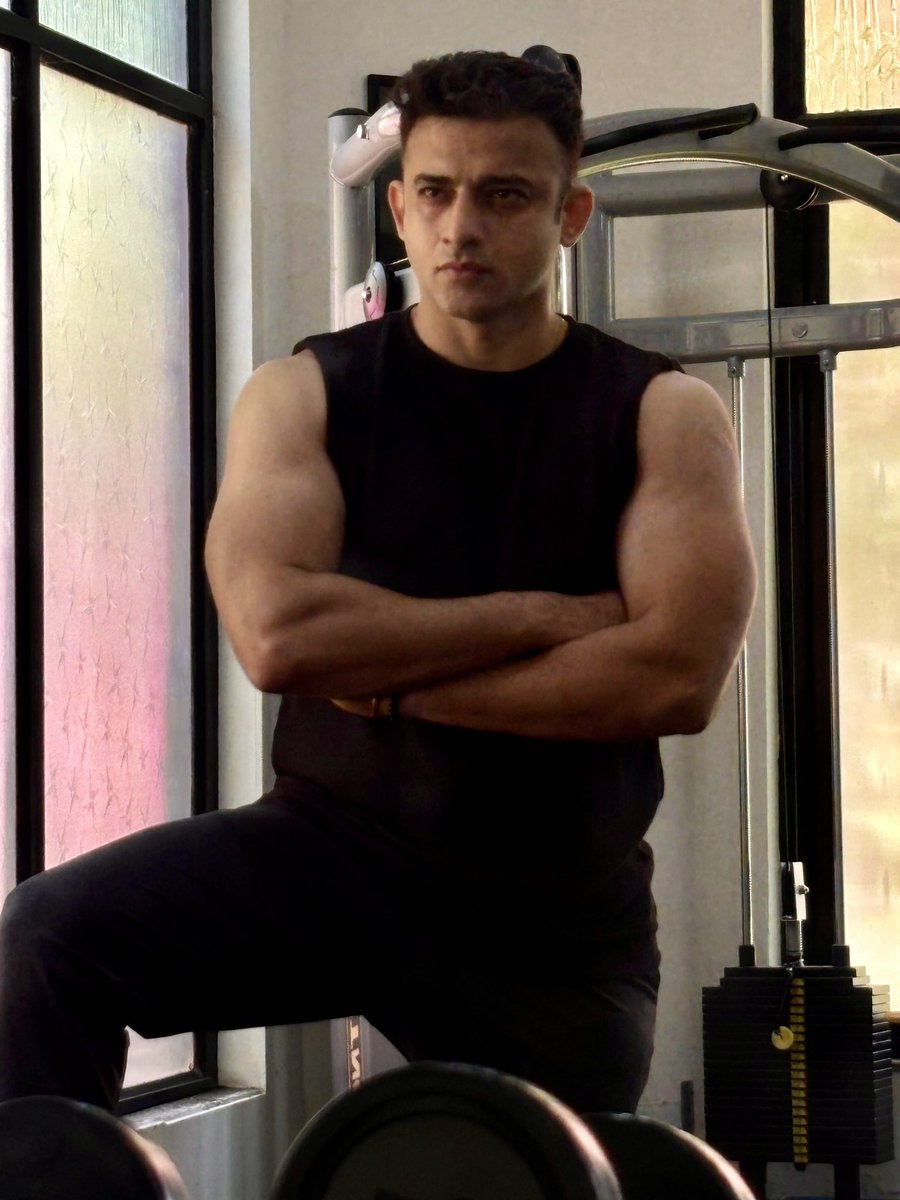 Romiit Raaj tweet media