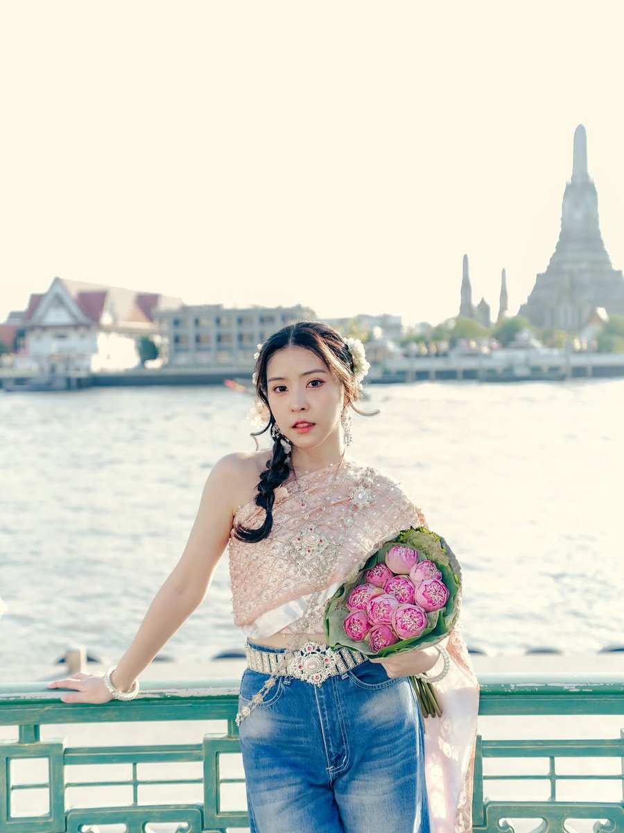 [IG] 3/3

สวัสดีปีใหม่ไทย ๒๕๖๙ 🪷

#TarwaanIsarapa #Istarwaan