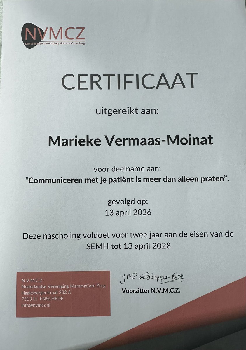 lingerieservice's tweet photo. Misschien weten jullie dat wij jaarlijks getoets worden door de Stichting Erkenningsregeling Medische Hulpmiddelen. Hiervoor is ook het volgen van nascholing van belang . Gisteren was er zo’n nascholingsdag. https://t.co/E6xgzOzO9S