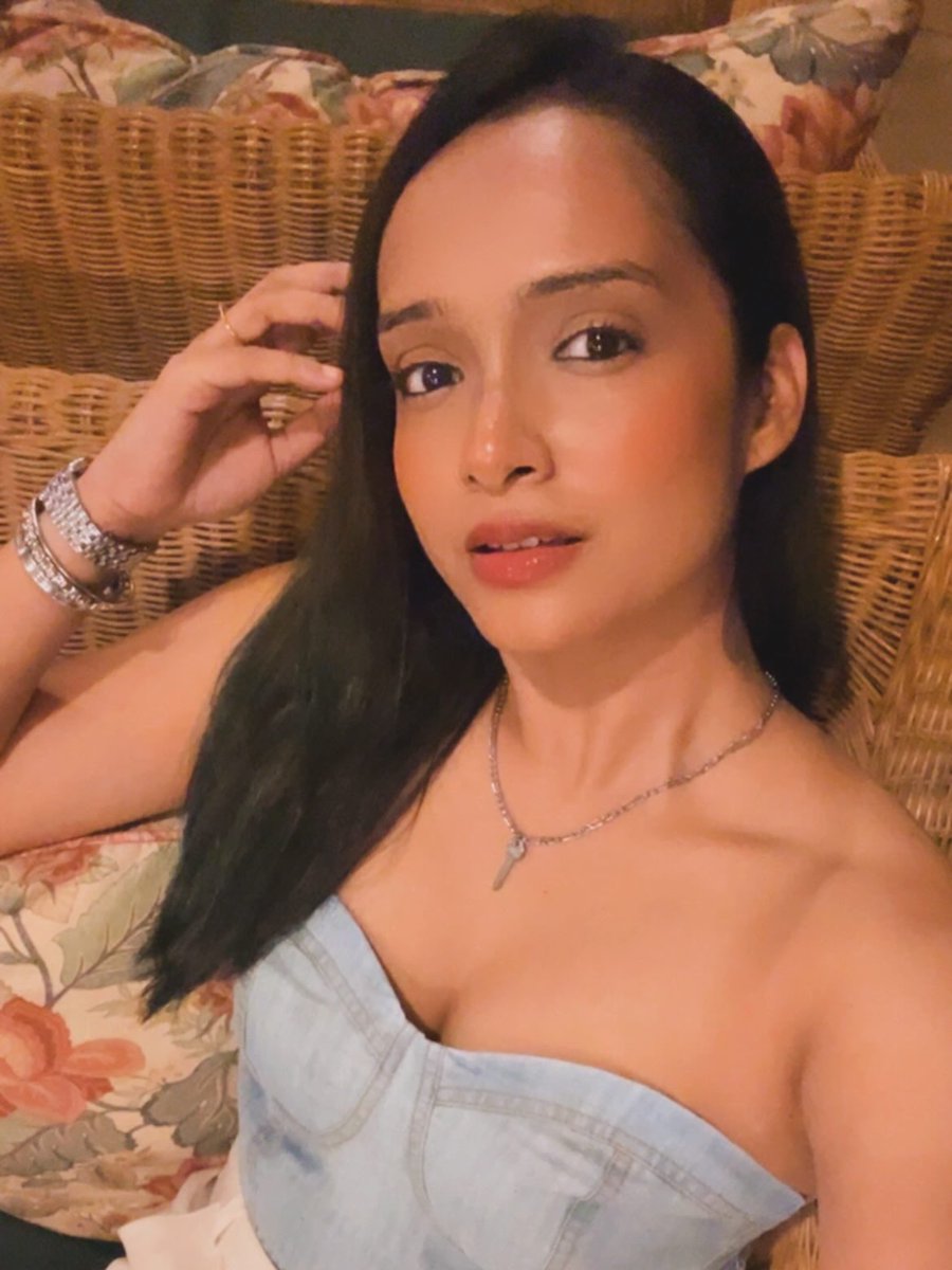 DjParoma's tweet photo. The ‘Devil Wears Prada 2’ fever 🤒 with a bit of ‘Swift Chills’ 🥶 ! https://t.co/kgKbGnGReu