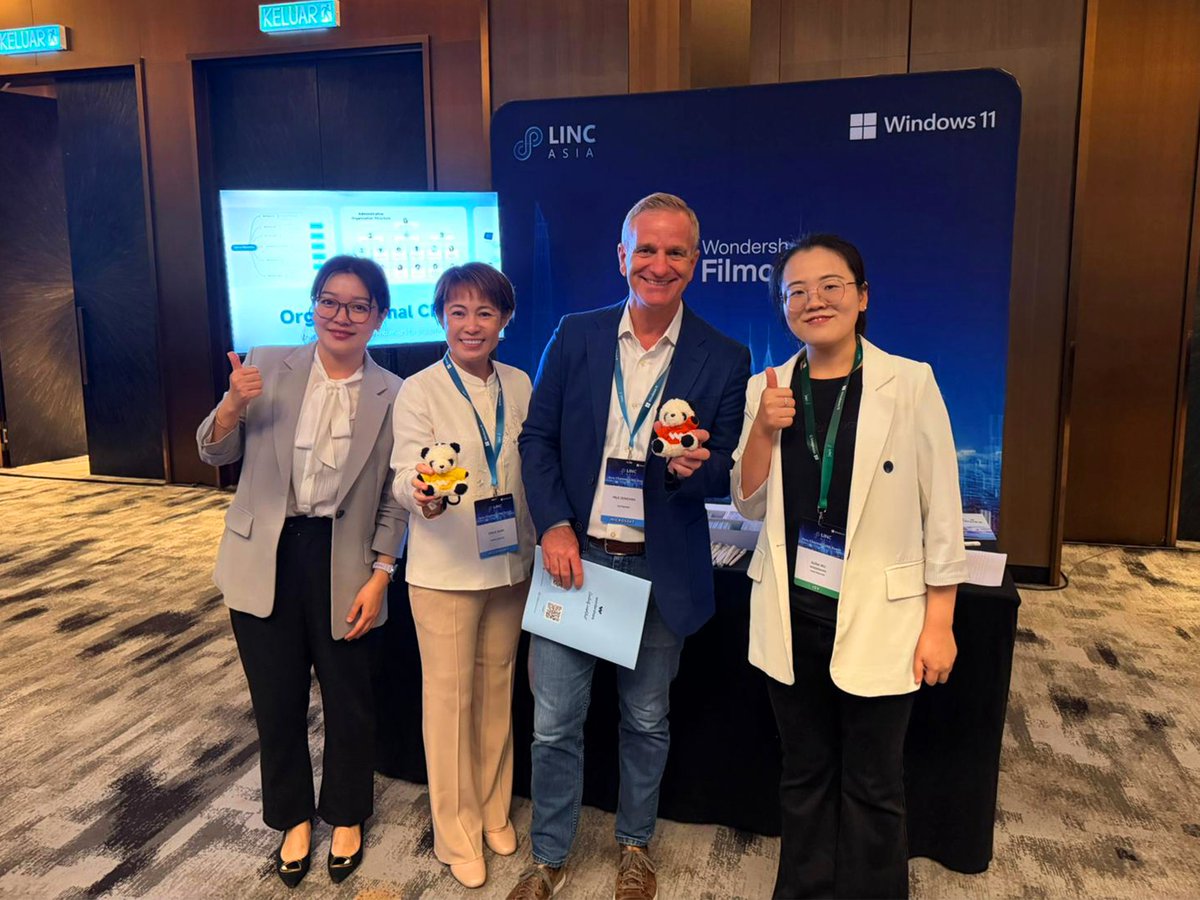 edrawsoft's tweet photo. Great to be part of Microsoft’s Asia Channel LINC Event.

At the Wondershare booth, #EdrawMax demonstrated how teams can turn ideas into professional diagrams faster with strong compatibility across Microsoft Office workflows and Visio files.

#AI #Productivity #microsoftevent https://t.co/QRRYrQkLbB
