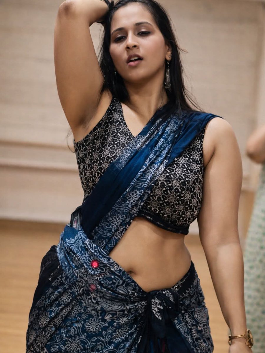 Random aunty with overloaded thickness 🥵🔥