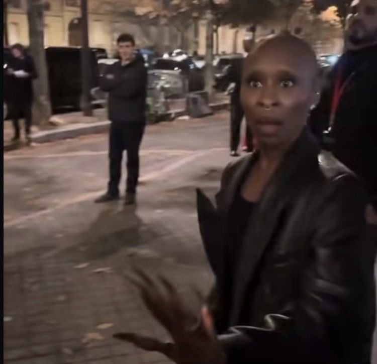 Me estaba durmiendo cuando de pronto se me vino a la cabeza la teoría de Susy que decía que para ser presidente tienes que tener una L en tu nombre y entonces