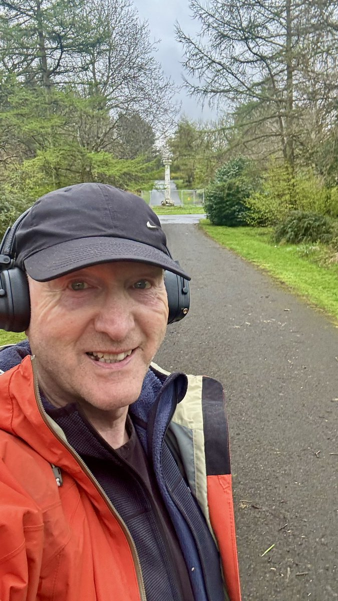 alistairgilli10's tweet image. Another early walk had to put  the waterproof jacket on but did not need it ,looks like the rains not far today and very mild this morning #morning  #walk  #wednesday #motivation