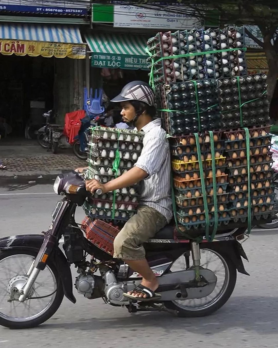 Eye On Axis tweet media