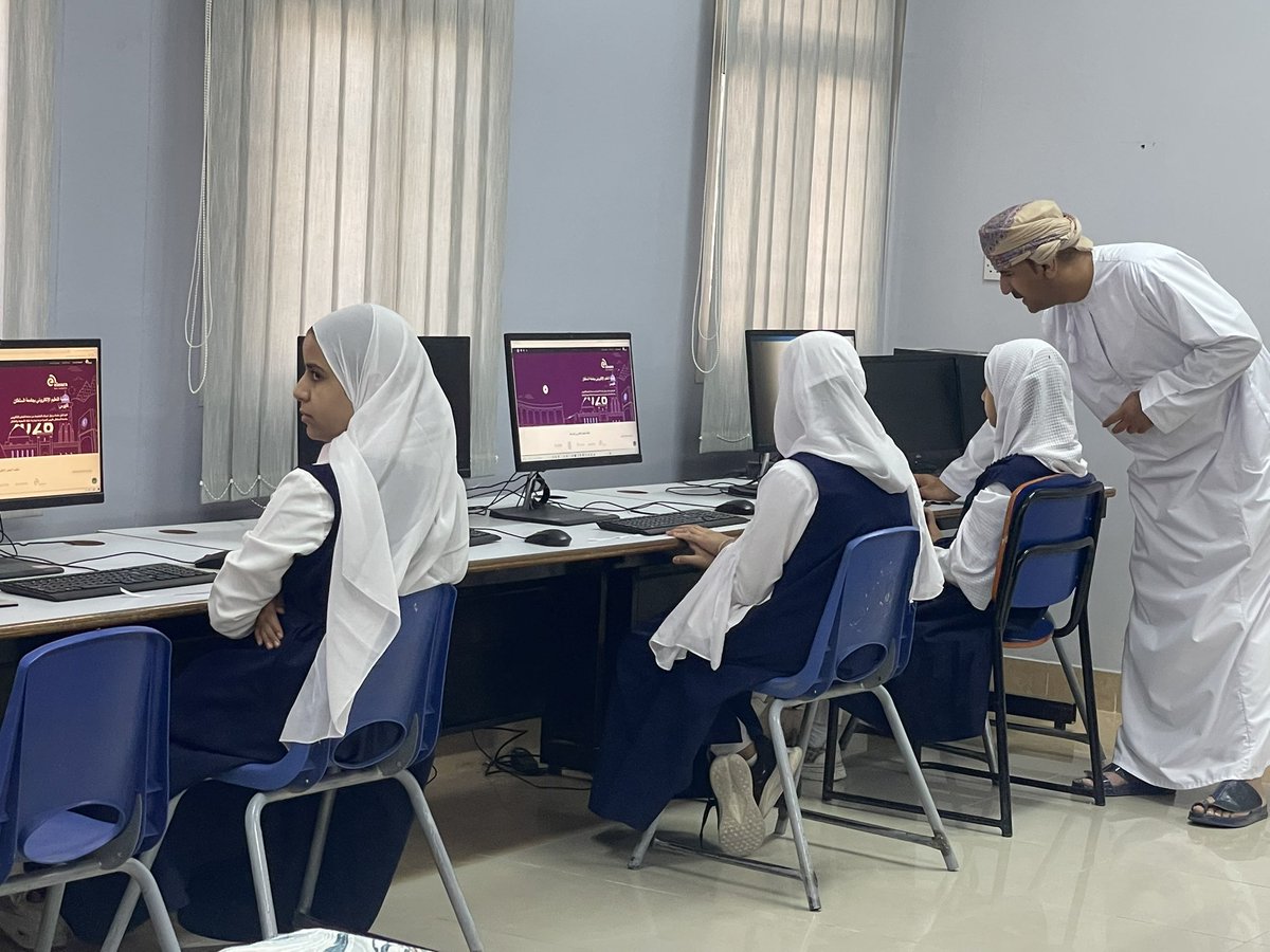 MarejSchool's tweet photo. تشرفنااليوم بزيارة أ: فيصل الهنائي 
مدير دائرة التربية الخاصة أثناء التطبيق التجريبي لبرنامج الكشف عن الطلبة الموهوبين ثروة ٥ حيث قدم للطالبات شرحًامميزًاعن آلية الدخول وكيفية التعامل مع المنصة ومعلومات حول البرنامج أضافت لهن الكثير من المعرفة
جزيل الشكر
#التطبيق_التجريبي_لثروة٥ https://t.co/ajmcXgLSm3