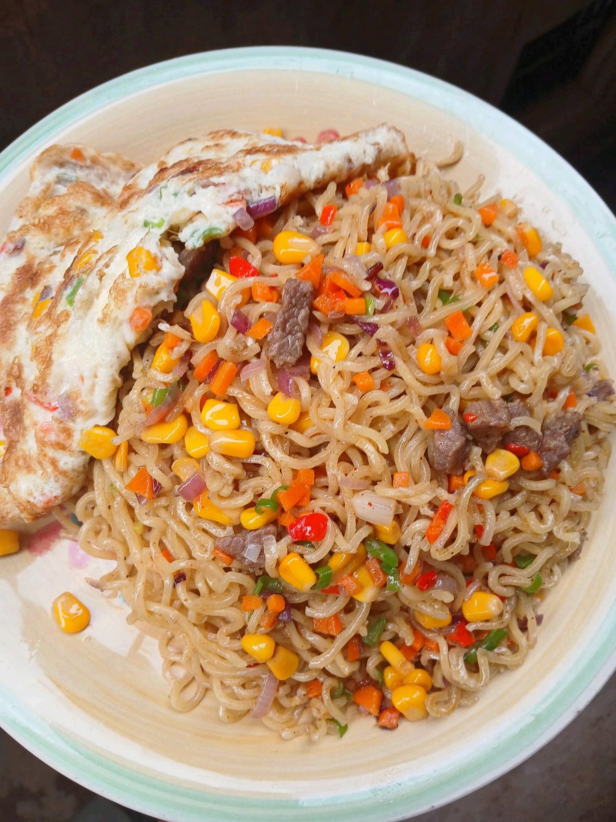 JuicyDaddy12's tweet image. God bless my business Amennnnn 🙏
 
Good morning X Family 

Three fast-meals that make up my brand "$NAPPY FOODS"
French fries, protein and smoothie

Snappy Noodles and fried eggs

Chin Chin and smoothie 

Drop your order , No regrets attached 😊
#noodles #frenchfries #chinchin
