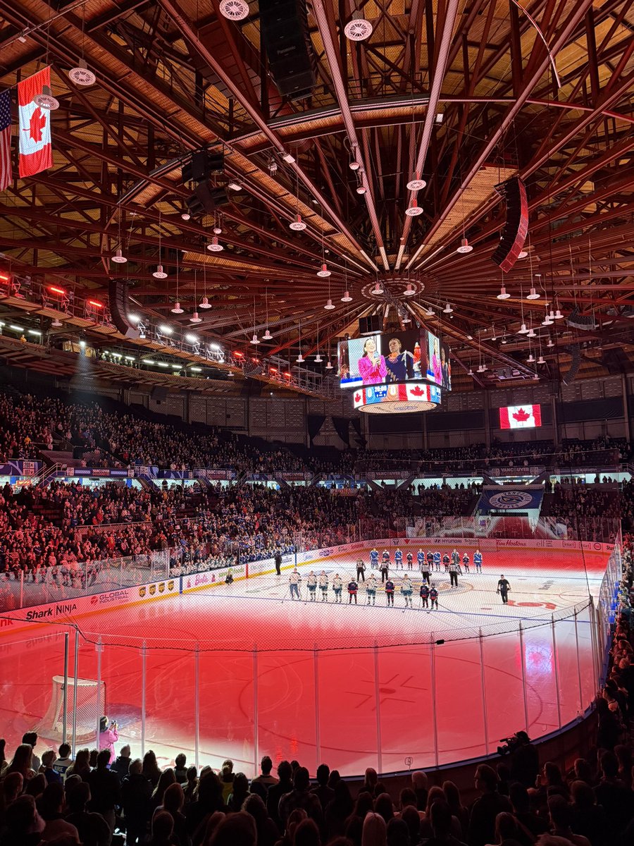 ᕼᗴᖇᗰᗩᑎ tweet media