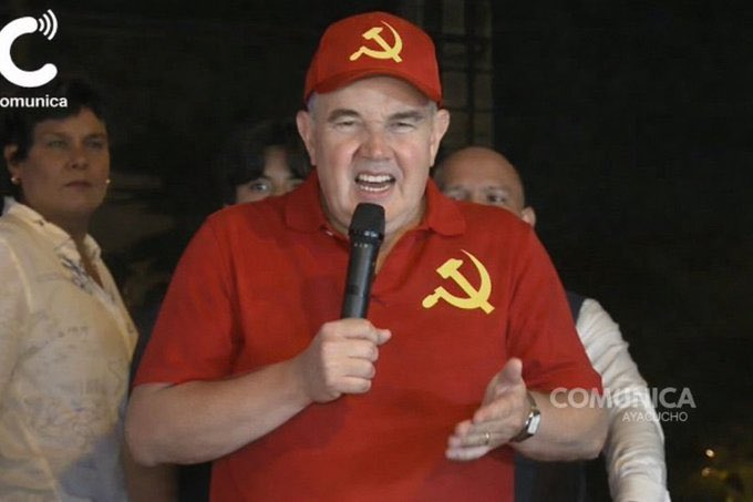 puchosdesandia_'s tweet photo. @franktonic Se pasó de rojo el porky https://t.co/pz3mnRrLO3