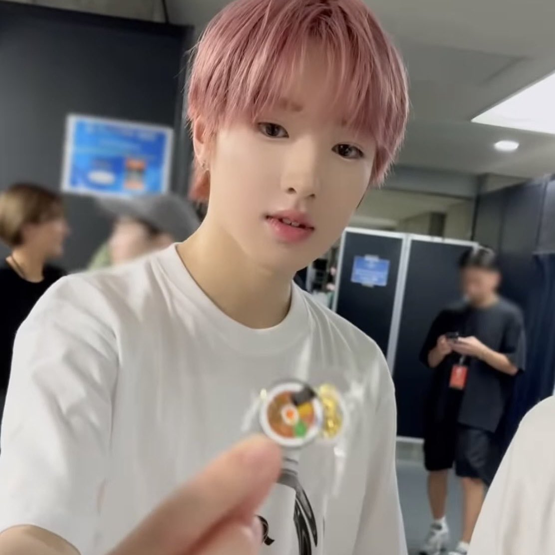 미소라 tweet media