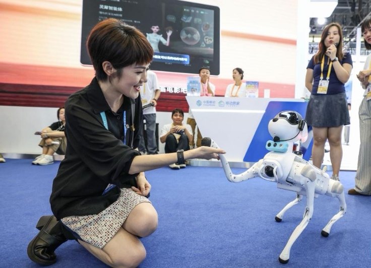 wheels_china's tweet image. New tech consumer products showcased at the the sixth China International #Consumer Products Expo (#CICPE) in Haikou, south China's #HainanProvince.
