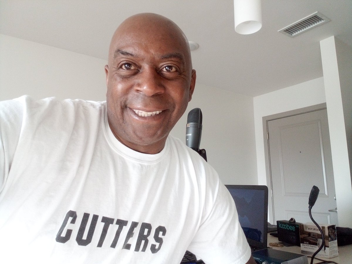 MECUSATELECOM's tweet photo. AMERICAN RECORDING CONSORTIUM https://t.co/GMnMsP1HFX "Trending Now All Systems Go, Roger That Houston." Exclusive New Hit R&amp;B Master Recording Previews out of Chicago, Illinois, USA topping ReverbNation is @MECUSATELECOM "I'm Serious (Instrumental)" by Curtis L. Mitchell @bmi. https://t.co/40sblKT3mY