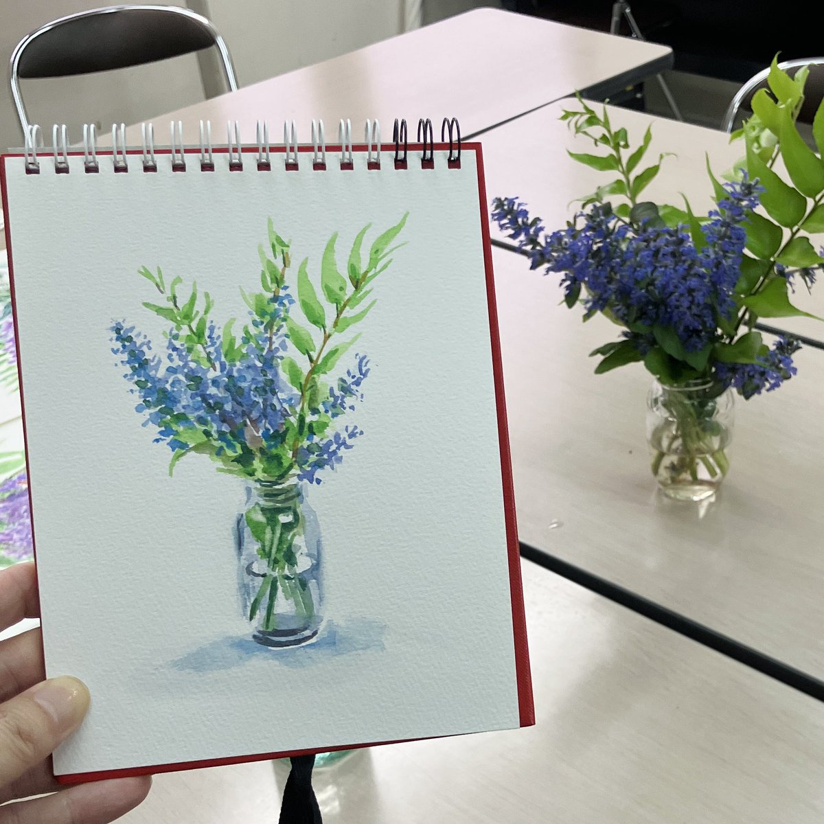 nishitaki7010's tweet photo. 水彩スケッチ　「十二単・ジュウニヒトエ」

#水彩画
#透明水彩
#watercolor https://t.co/qG8Ep1feiA