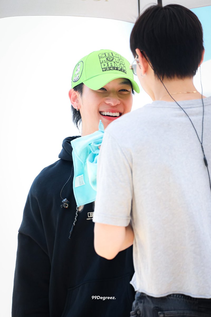 𝟵𝟵𝘿𝙚𝙜𝙧𝙚𝙚𝙯. tweet media