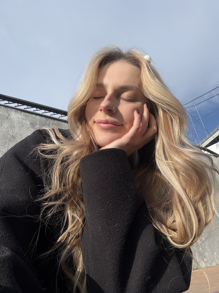 Настасік tweet media