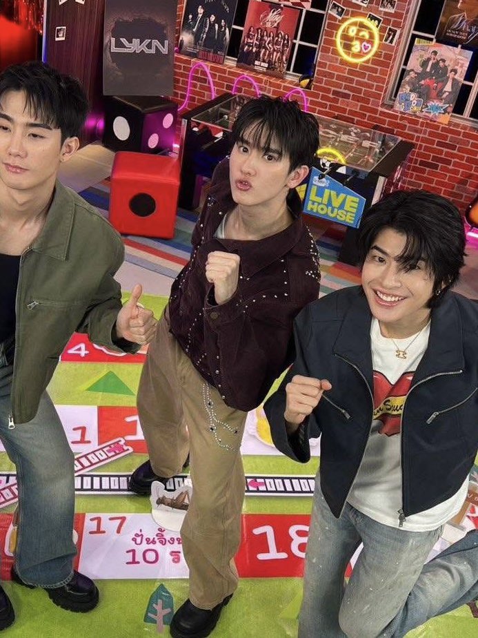 𝑚𝑚 — 🎀 tweet media