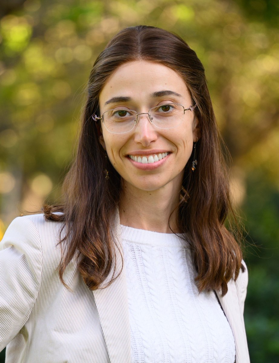 IRB_Department's tweet photo. We are excited to welcome a new lab to the Department of Immunology &amp; Regenerative Biology!
The Faigenbaum-Romm lab (@RayaRomm) will study heterogeneity in clinical bacterial infections to uncover how bacteria evade the immune system.
Good luck Raya! 
https://t.co/JPHca1K3GV https://t.co/LQIPI2dGGD