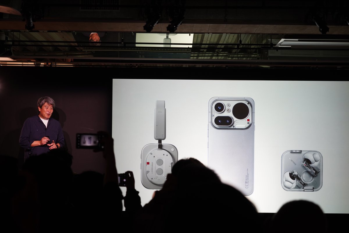 NANA_CoRRiENTE's tweet image. きょうは、Nothingの新製品発表イベントに来ています。

発表されたのは、「Phone (4a)」「Phone (4a) Pro」の2モデル。Proが日本で投入されるのは初めてです✨

#Nothing #NothingPhone