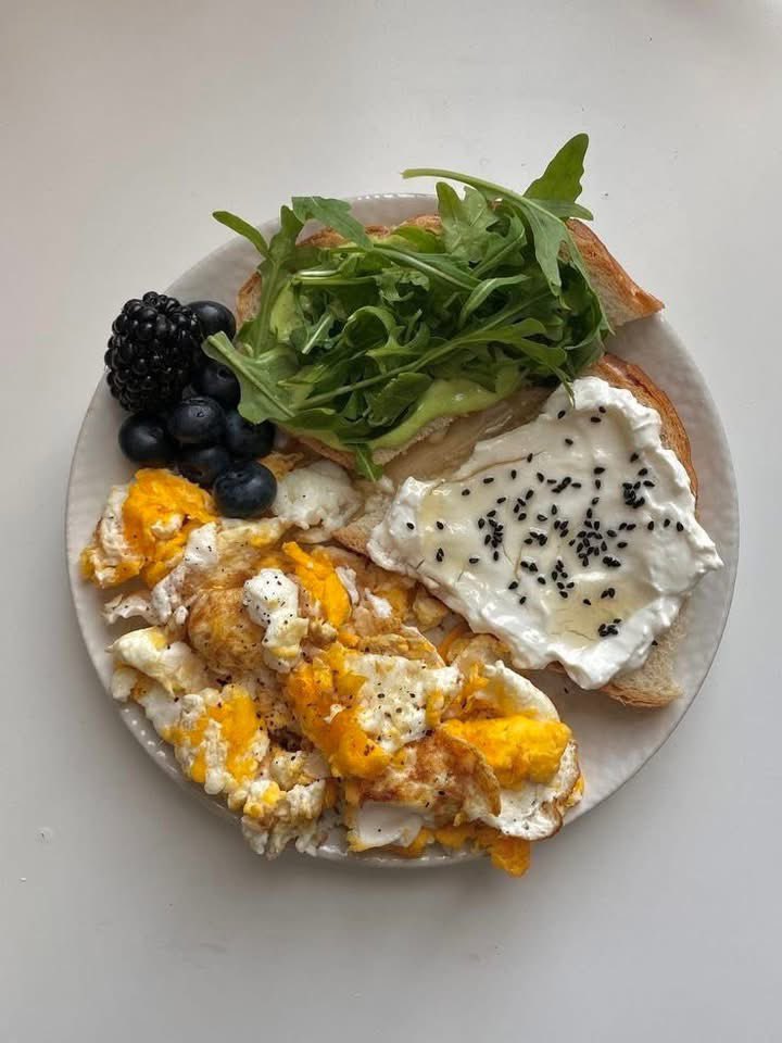 Elenalune_'s tweet image. Eating Healthy and clean &amp;gt;&amp;gt;