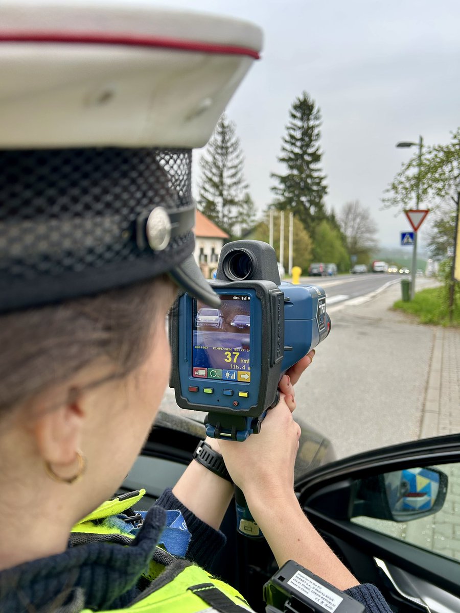 Speed marathon dnes mnohým řidičům odlehčí peněženku. <a href="/PolicieCZ/">Policie ČR</a> při tradiční celorepublikové akci měří rychlost - jen na jihu Moravy na víc než 140 místech. Sešlápnutí plynu víc, než bylo třeba, stálo loni v kraji za 635 nehodami.