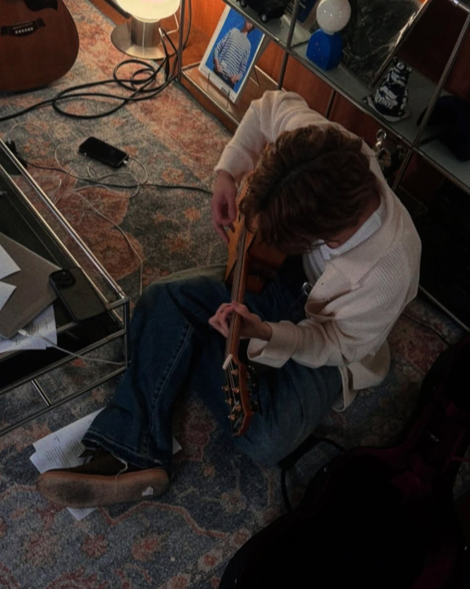 MARK                                                    REM