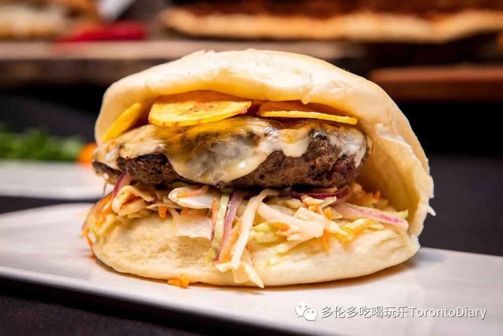 jmt315's tweet image. Sharing crispy snacks u0026 sunny vibes!  Grab your favorite bite, tag a friend—small joys taste better together! #SnackShare #GoodVibesOnly