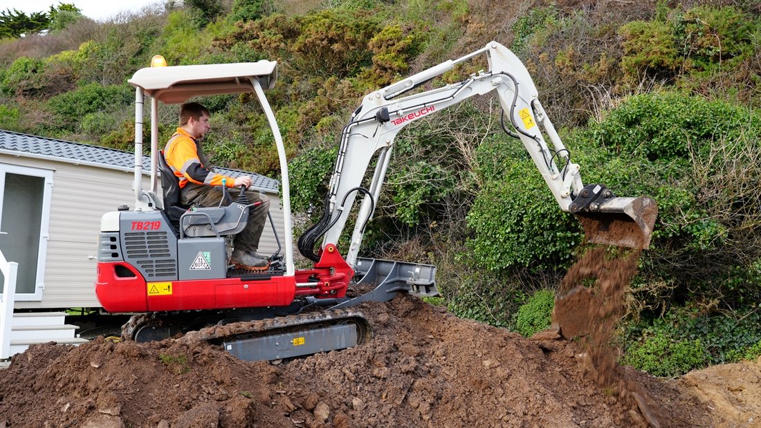 DiggerManBlog's tweet image. It’s No Holiday for Takeuchi

earthmoversmagazine.co.uk/digger-man/vie…

#diggermanblog #earthmovers #excavators #miniexcavator #takeuchi