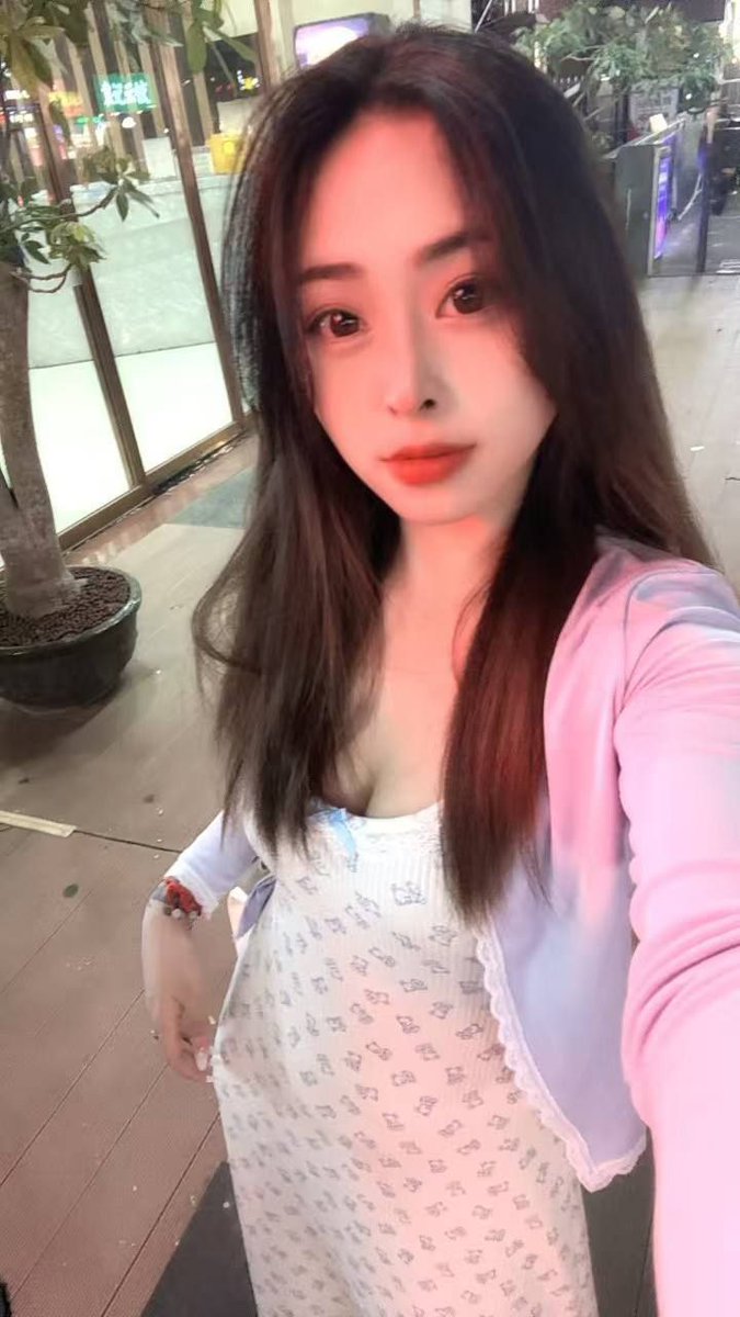 镇江

👉甜美小助理<a href="/Inferno0788/">御仙宫</a>

时光像一个美少女，在低眉浅笑中，就将有些人，一些事，隔到了光阴的对面，当初意气风发的我们，早已被岁月染上了风华。

镇江市丹阳市晓星村健身休闲广场

全以上压

#江苏