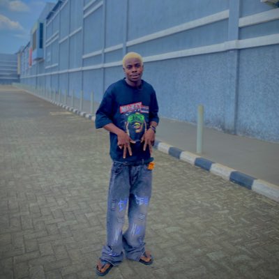Newcomergram's tweet photo. #NewProfilePic https://t.co/Ev6yVK7NfH