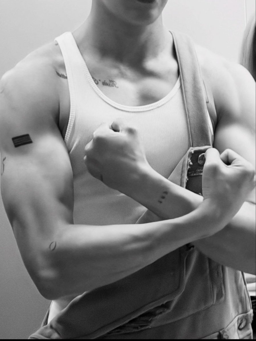 GOT7’s BamBam looks stunning in newly shared photos from the Songkran Festival on Instagram.