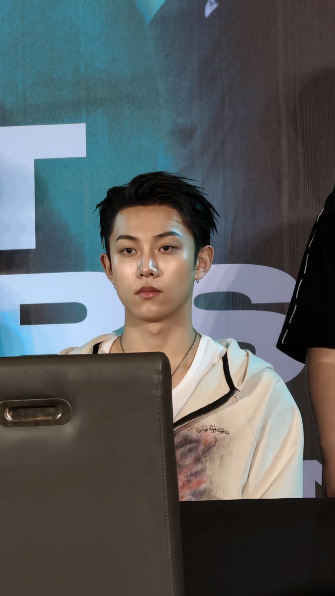 kimj0w_'s tweet image. KIMRYUL 😭

#LNGSHOT #RYUL #LNGSHOTxLOFT_FansignBKK