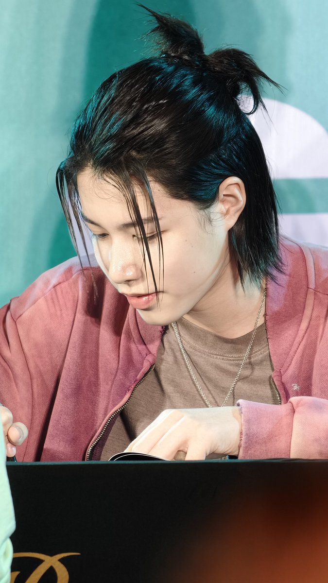 pantonbini's tweet image. ลูกอ้วนของแม่ 👶🏻

#LNGSHOT #LOUIS #LNGSHOTxLOFT_FansignBKK