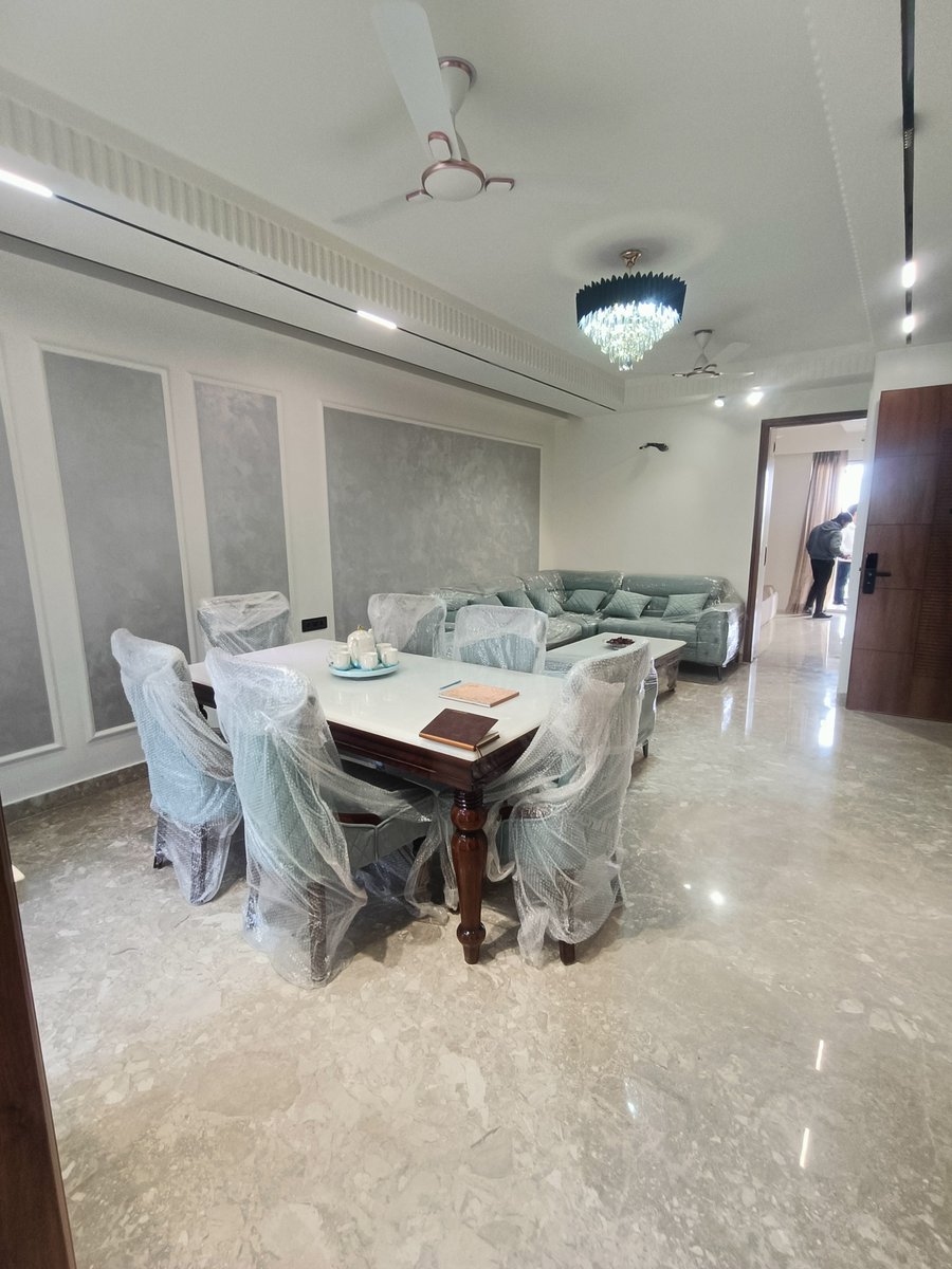 oxford_realtors's tweet image. 🏡 For Sale: Builder Floor in BPTP Astaire Gardens, Gurgaon

📐250 Sq. Yards (Corner/Side Plot Advantage)
🏠2692 Sq. Ft.
🛏️3 BHK + Utility Area
🌿Ground Floor with Spacious Backyard

📞Call: 9910879948

#BPTPAstaireGardens #Gurgaon #BuilderFloor #3BHK #OxfordRealtors #Home #House