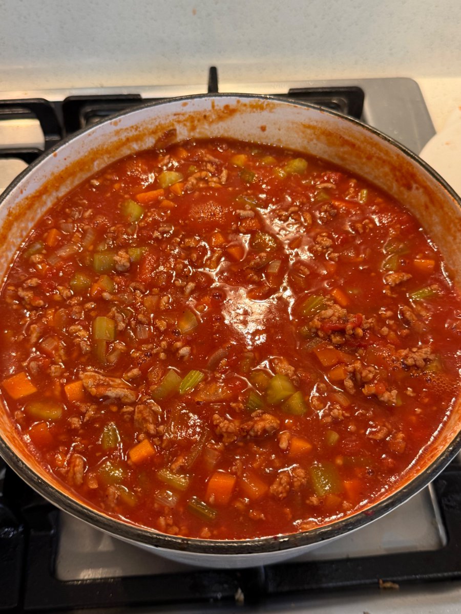 Love it when a meeting gets cancelled and it gives me enough time to get a pot of ragu on for dinner.