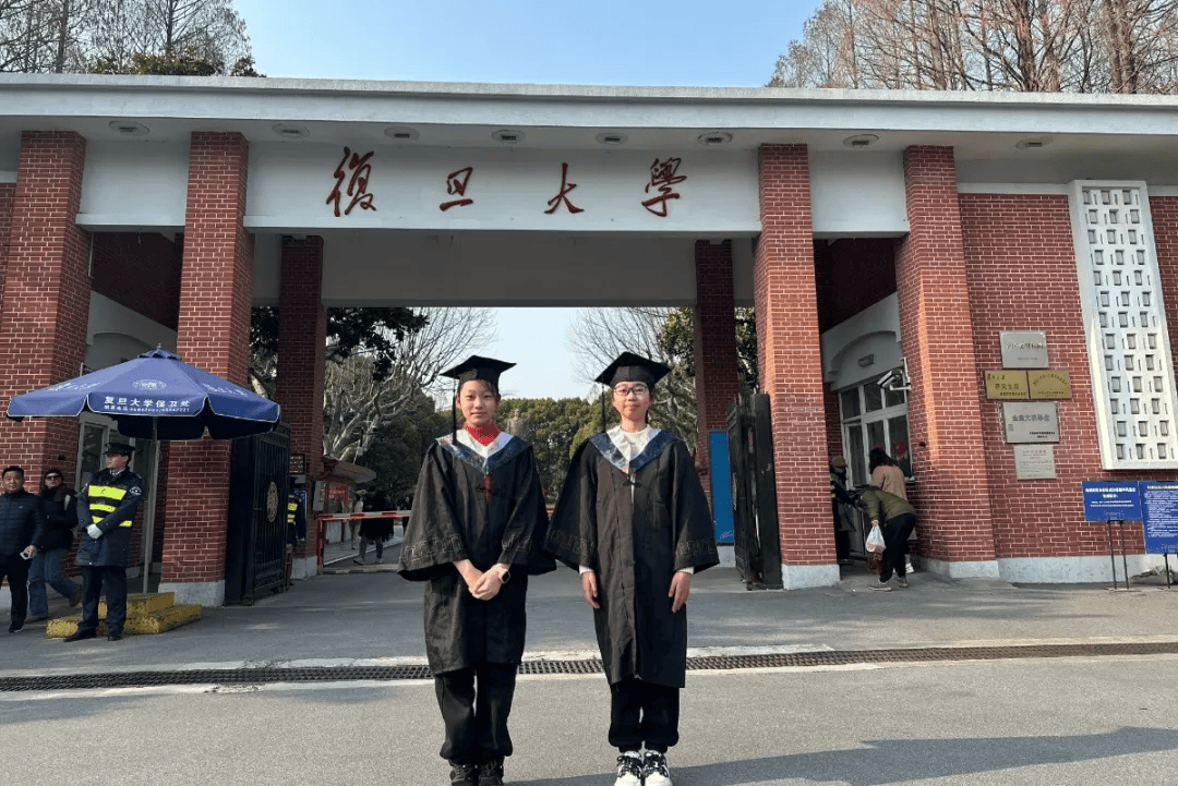 Daniel Yurin tweet media