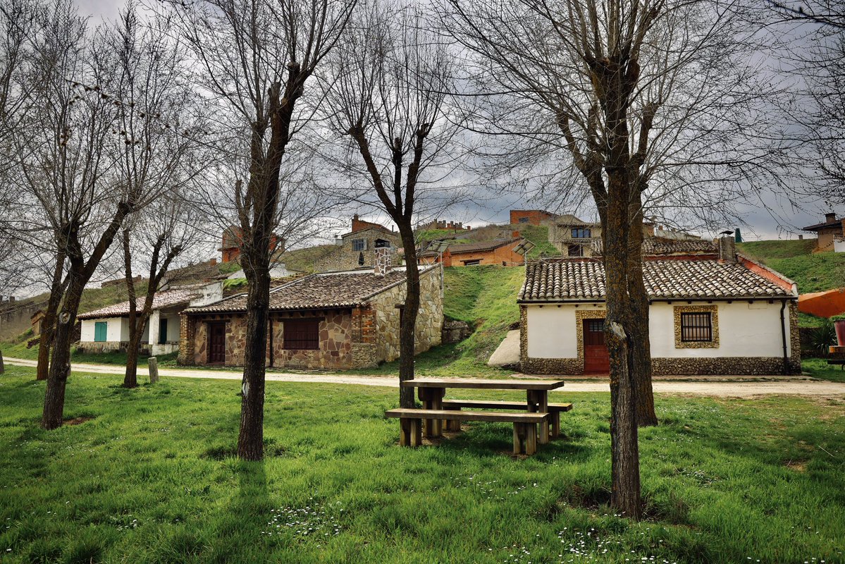 BorjaBarba's tweet image. Barrio de bodegas de San Pedro, Villaherreros #Palencia