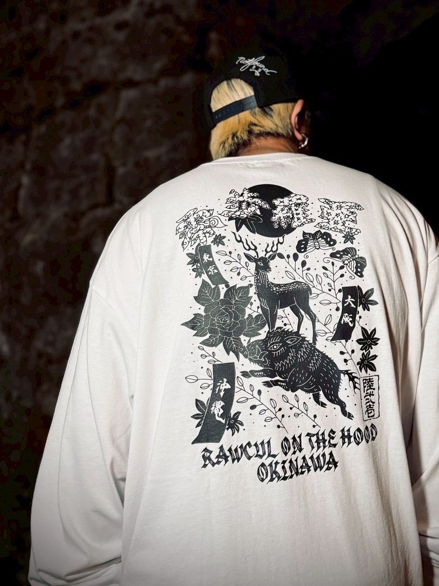 LEFLAH_TOKYO's tweet photo. 【New Release Info】

4/16(木)から
2026ss新作アイテムを
LEFLAH各店にて販売します

◾️RYUUKA OURAI long tee

col：BLK, WHT
size：M, L, XL, XXL

⬇️詳細はこちらから⬇️
【https://t.co/lovDZ2yYCM】

#LEFLAH
#レフラー https://t.co/RmwPimcho1